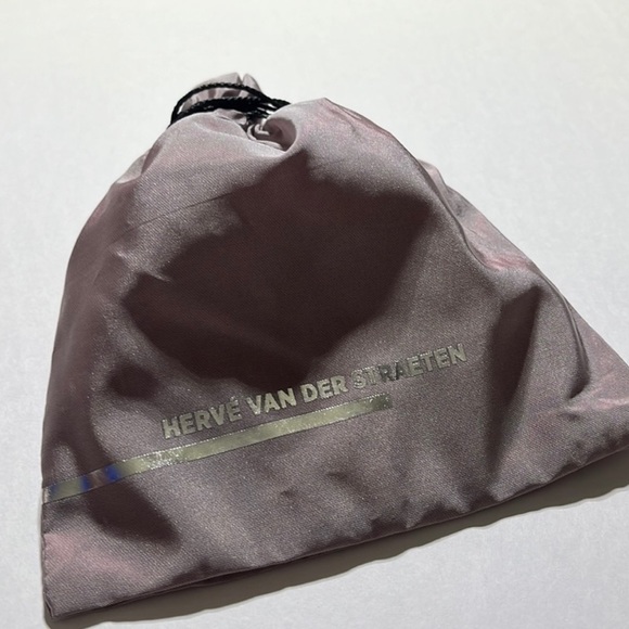 Herve Van Der Straeten Hammered Links Gold Plated Brass Necklace - Picture 5 of 7